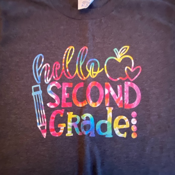 ‘Hello Second Grade’ Cute Kids TShirt - Size Medium - Excellent Condition - Picture 2 of 2